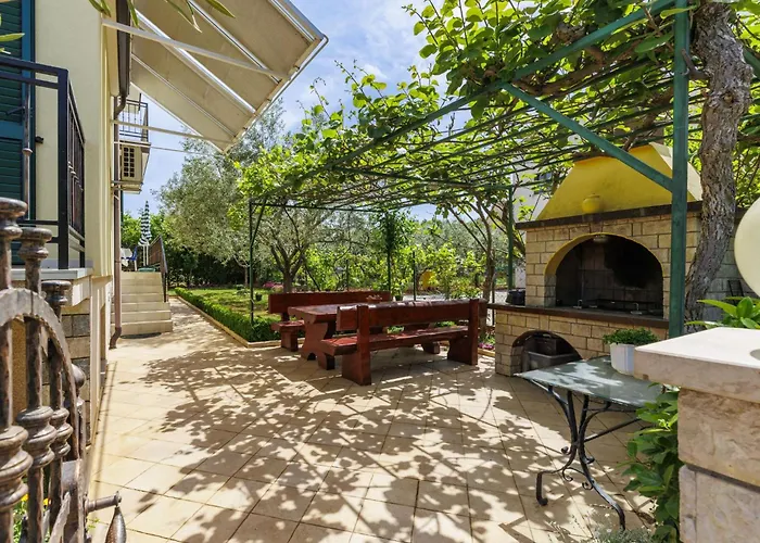 Jenny-1 By Interhome Apartman Porec