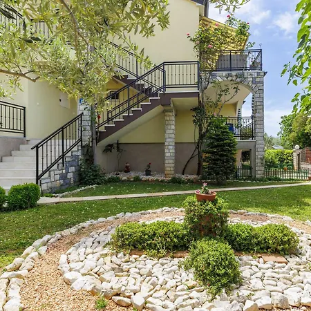 Appartement Jenny-1 By Interhome Poreč