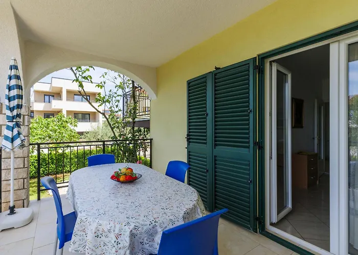 Jenny-1 By Interhome Poreč